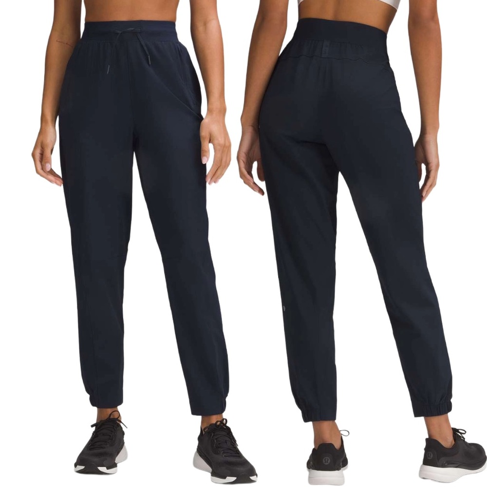 Like New. Lululemon License to Train High-Rise Pant in True Navy, Size 6